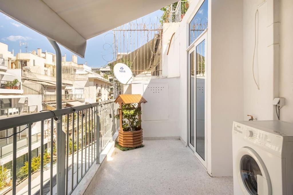 Downtown 22Sqm Green Nest King-Size Bed Atenas Exterior foto