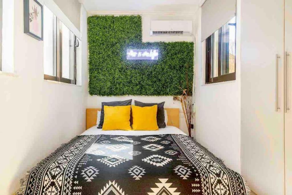 Downtown 22Sqm Green Nest King-Size Bed Atenas Exterior foto